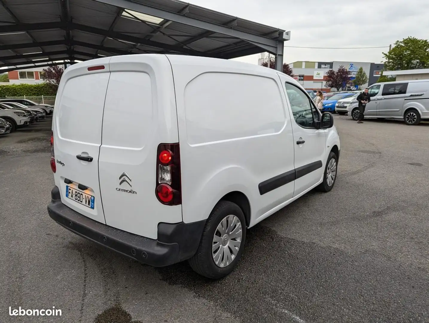 Citroen Berlingo 1.6 hdi 100 business automatique, 64000 km Bílá - 2