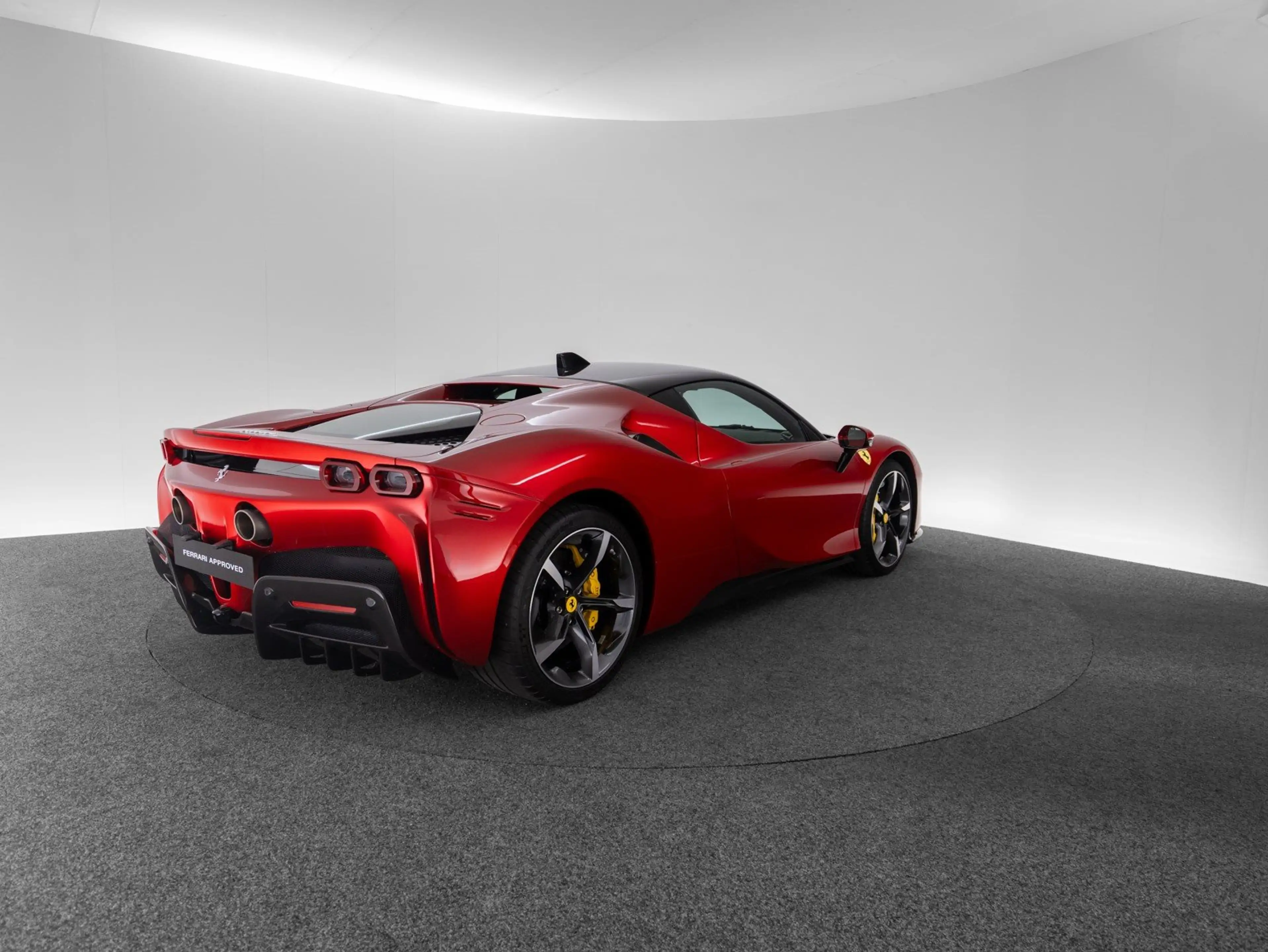 Ferrari SF90 Stradale — photo 5