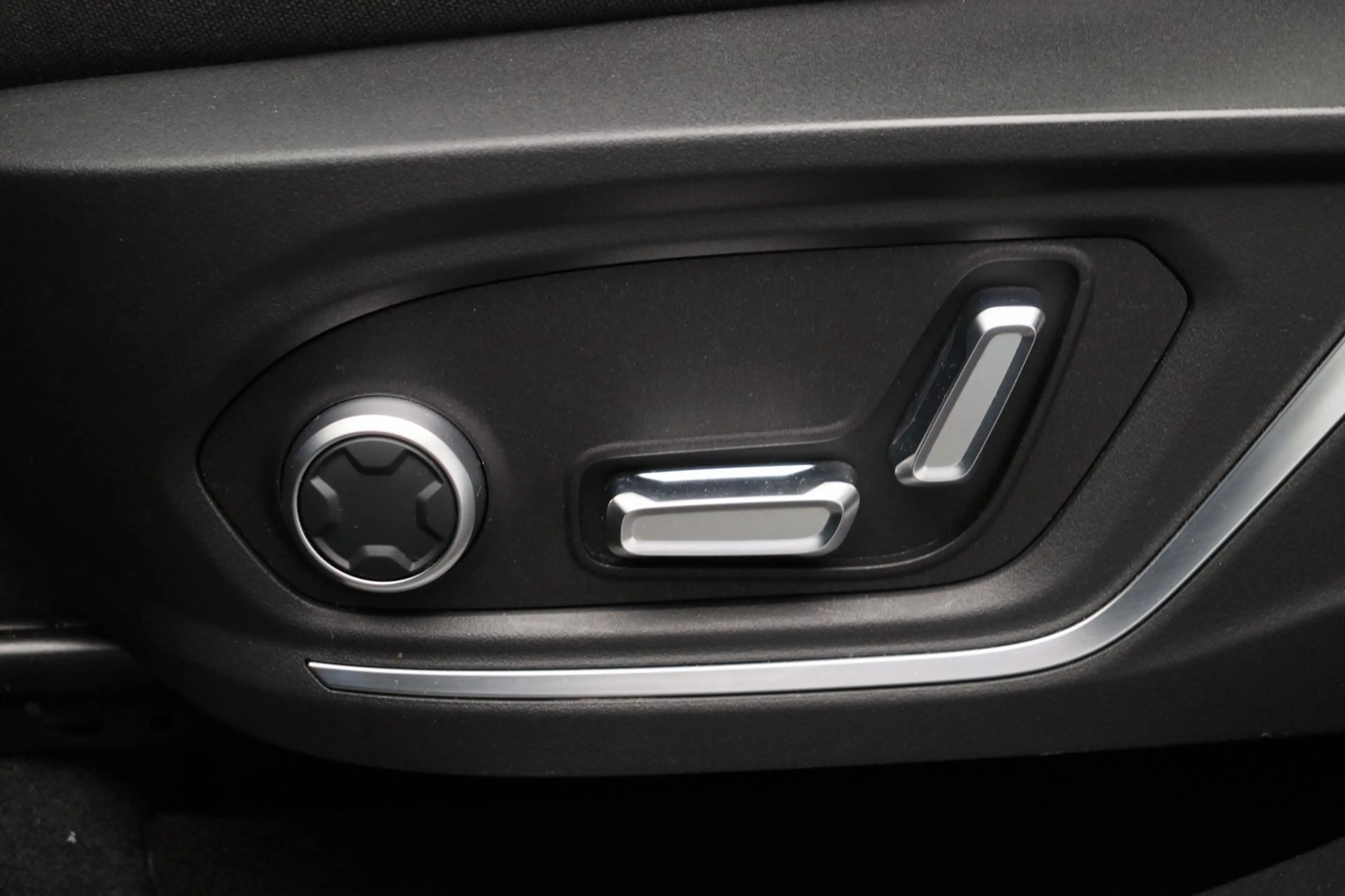Lynk & Co 01 1.5 261PK Plug-in Hybrid *Zwarte Hemel* 360 Camera — photo 25