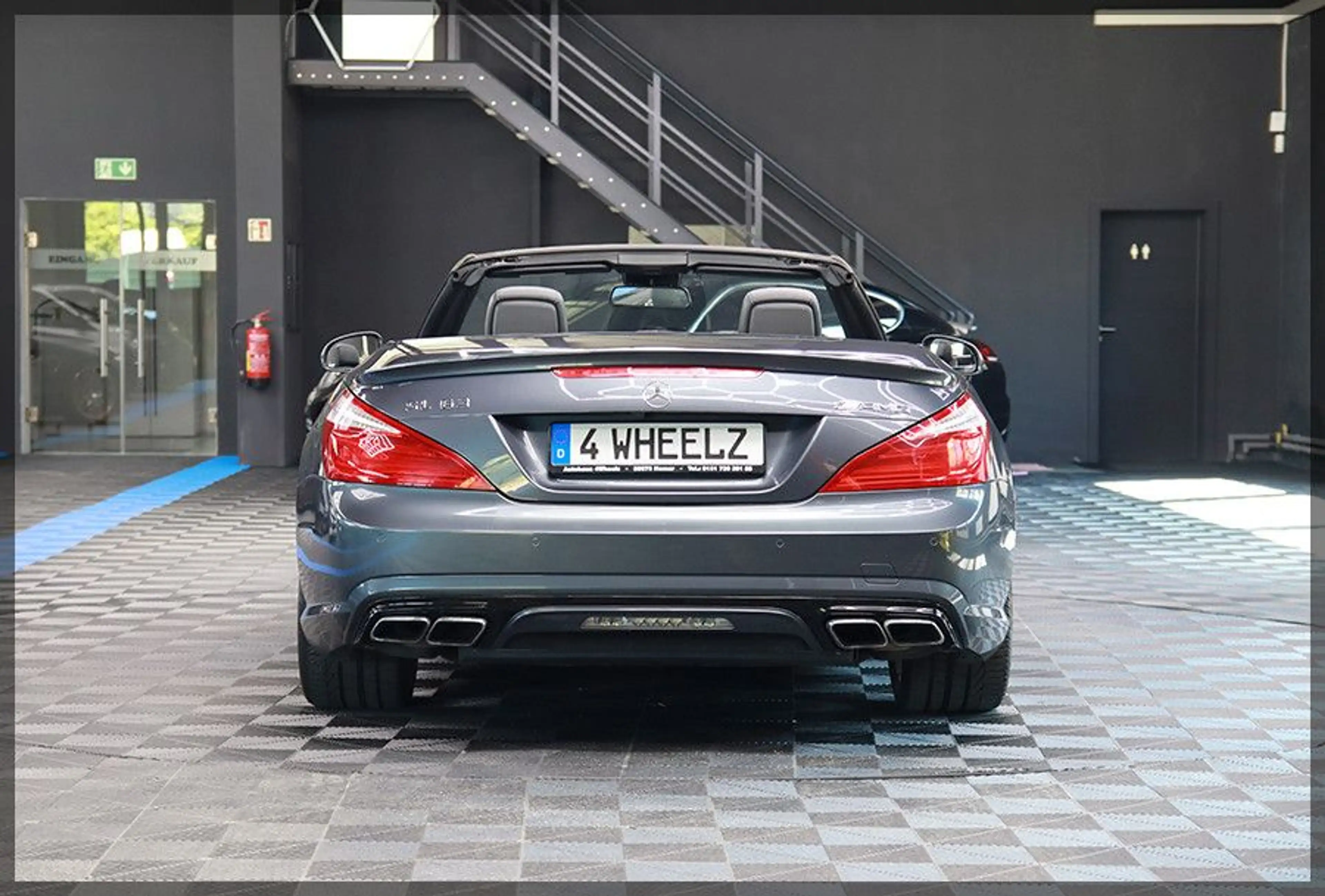 Mercedes-Benz SL 63 AMG PANO / PDC / LEDER — photo 5