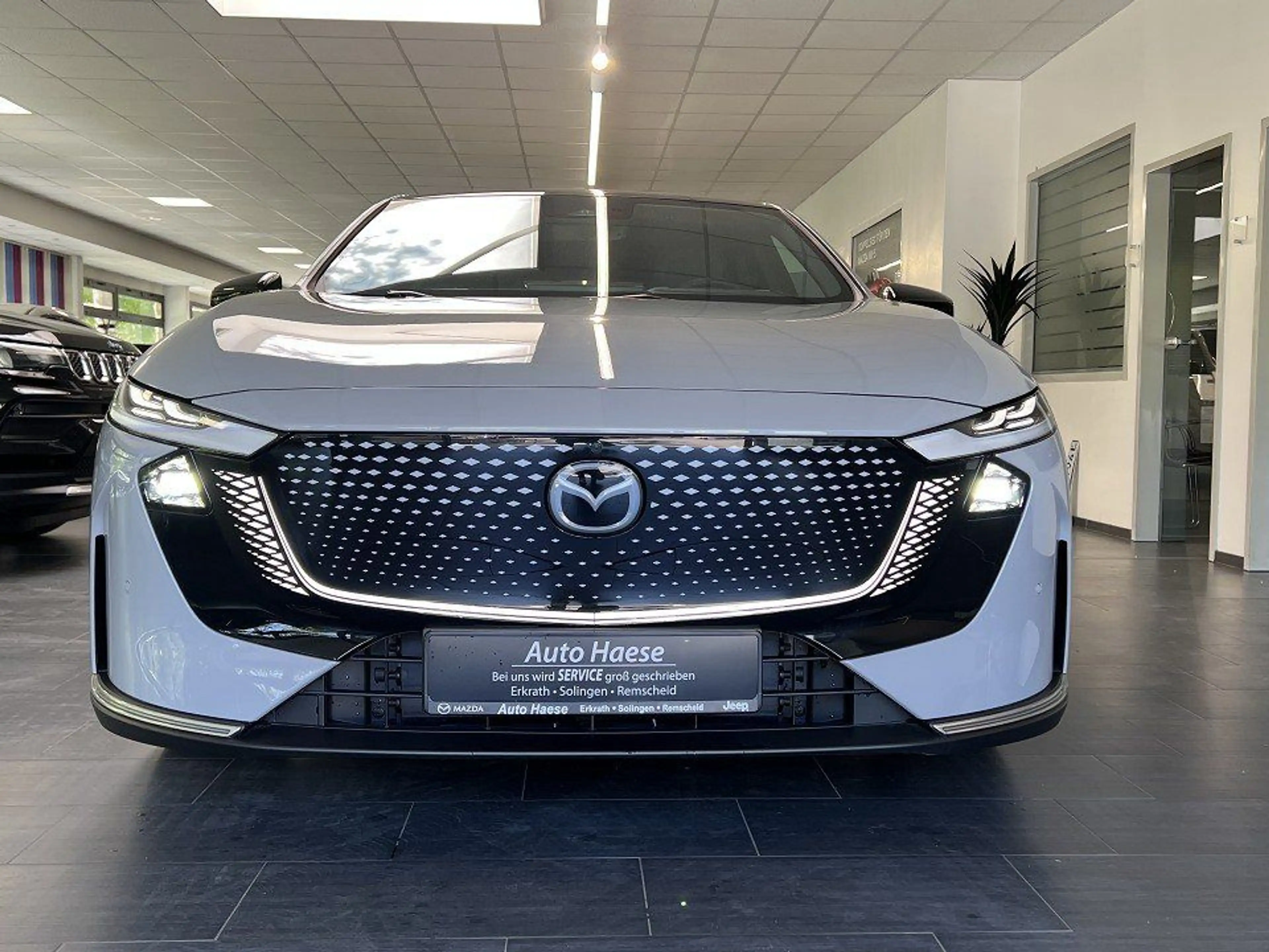 Mazda 6e 6E 245PS Long Range Takumi 360° 14,6-Zoll Displa — photo 3