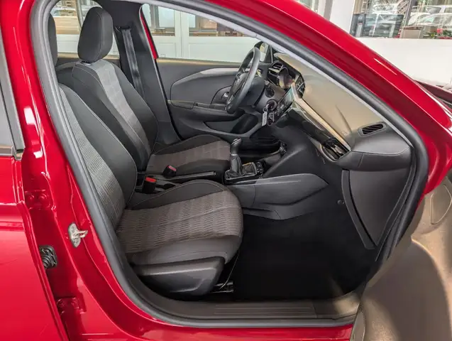 Opel Corsa view 3