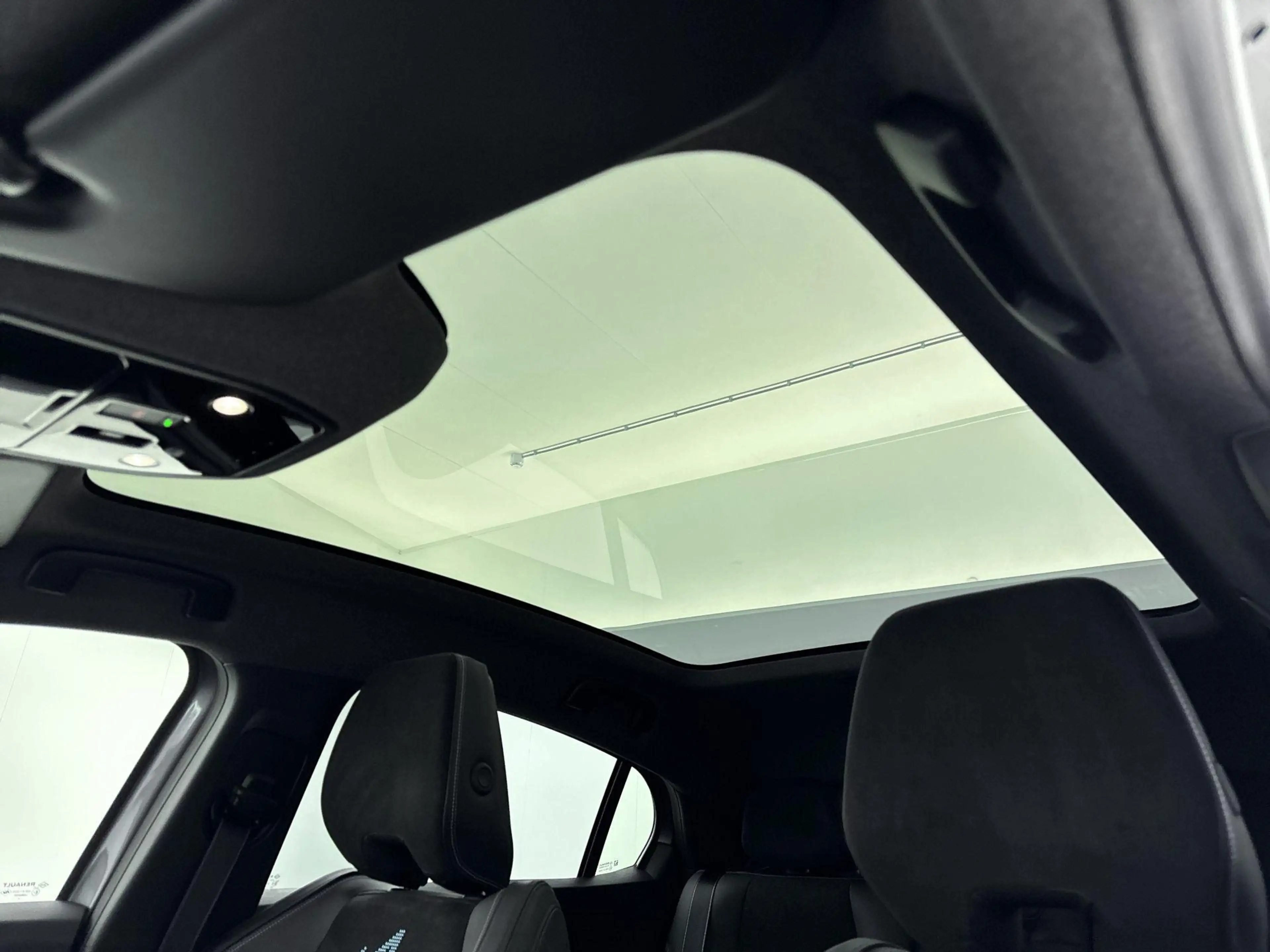 Renault Rafale 1.2 E-Tech 4x4 plug-in hybrid 300Pk esprit Alpine — photo 15