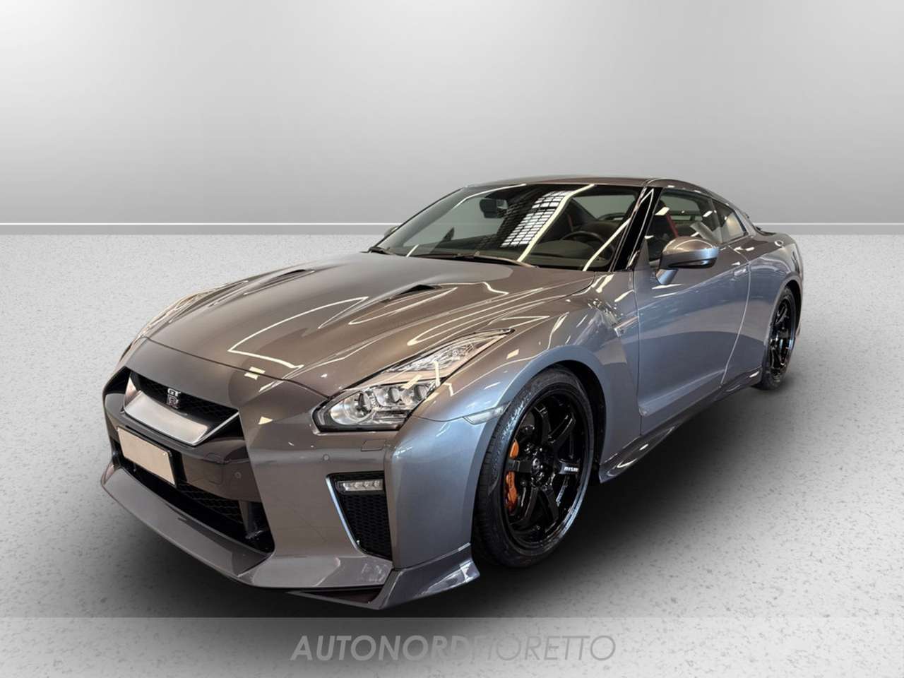 Nissan GT-R 3.8 v6 track 570cv auto my18 IVA ESPOSTA