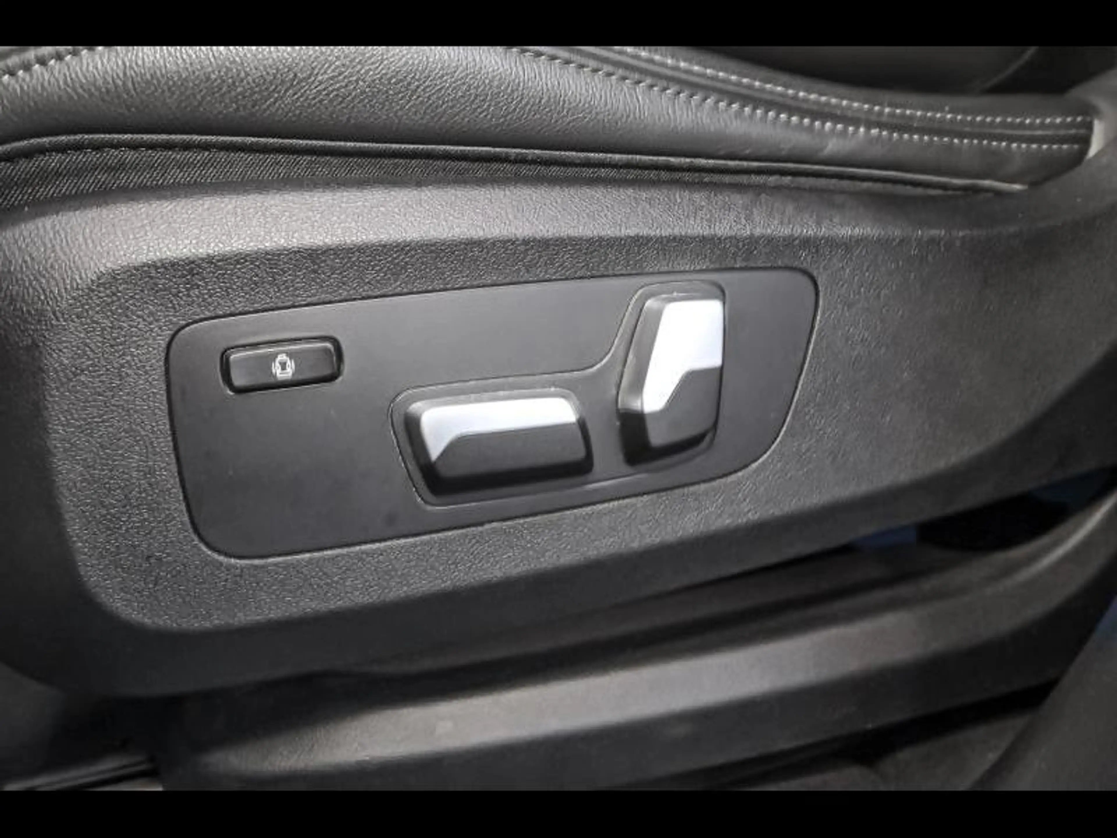 BMW X5 xDrive45e - M Pack — photo 20