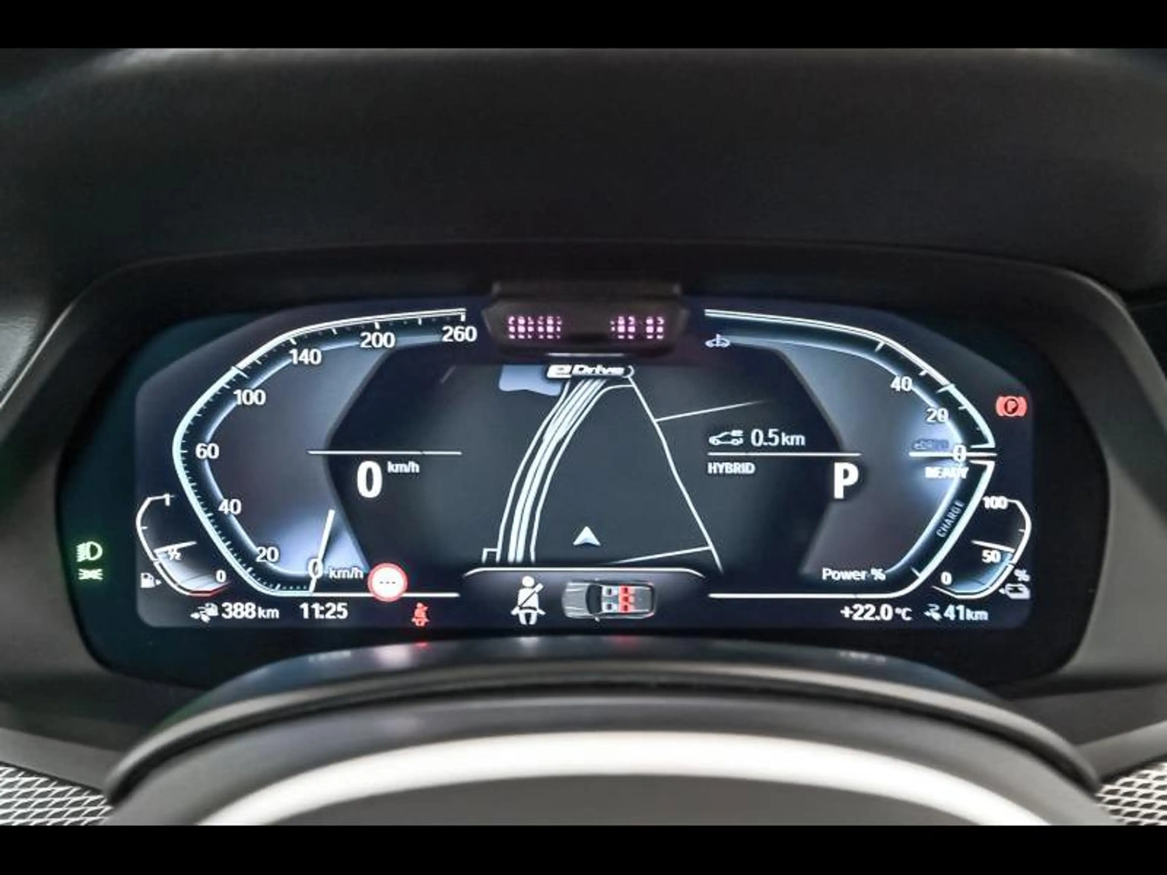 BMW X5 xDrive45e - M Pack — photo 10