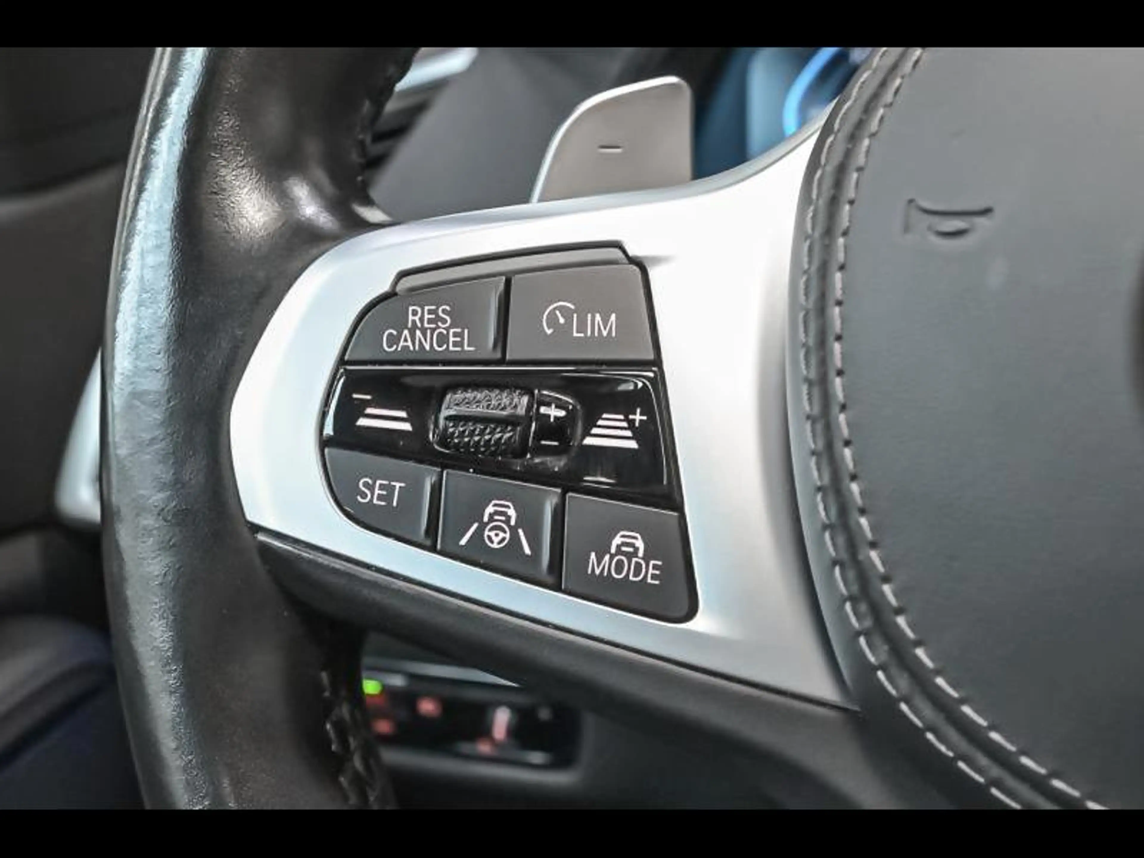BMW X5 xDrive45e - M Pack — photo 17