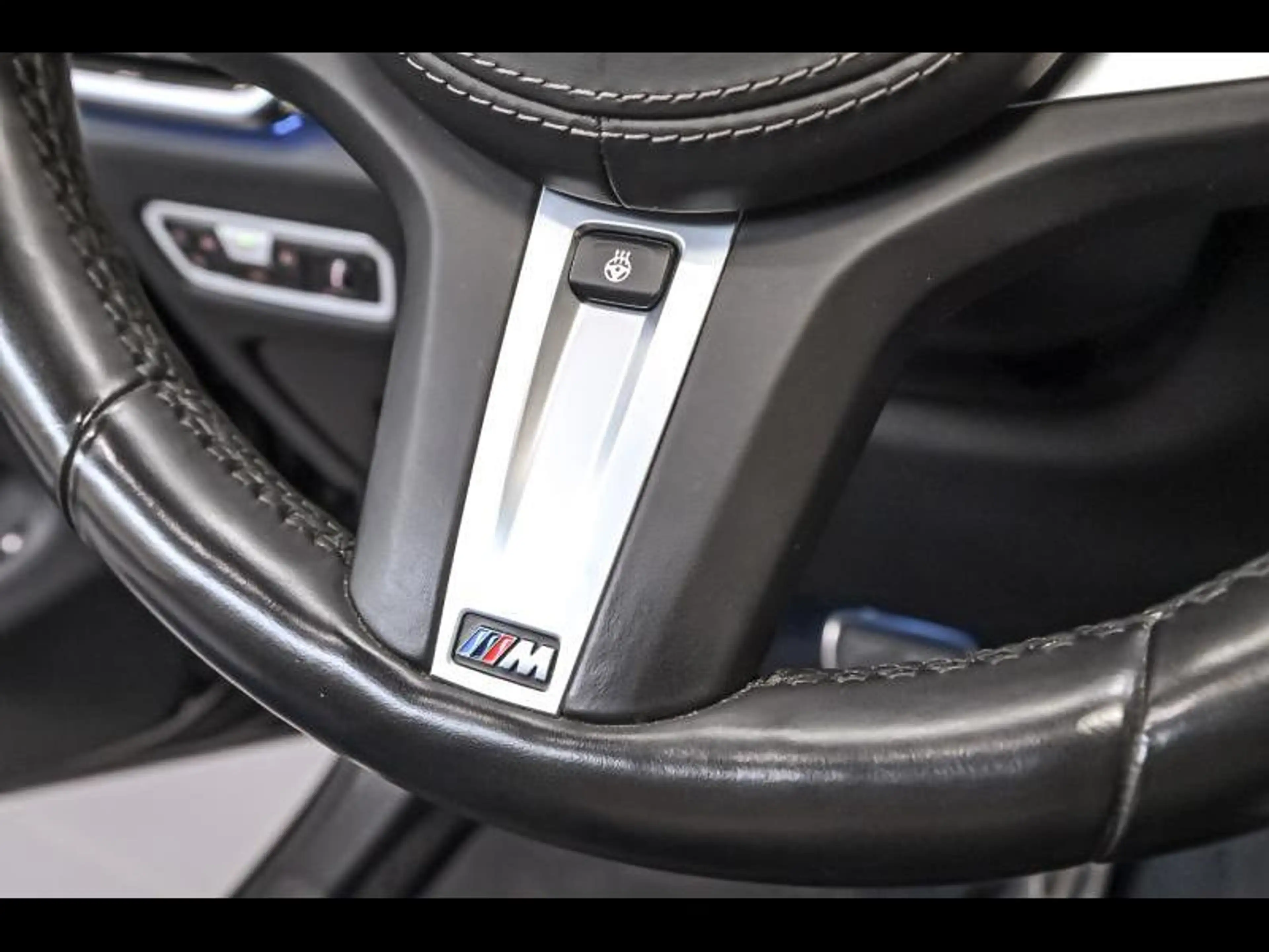 BMW X5 xDrive45e - M Pack — photo 18