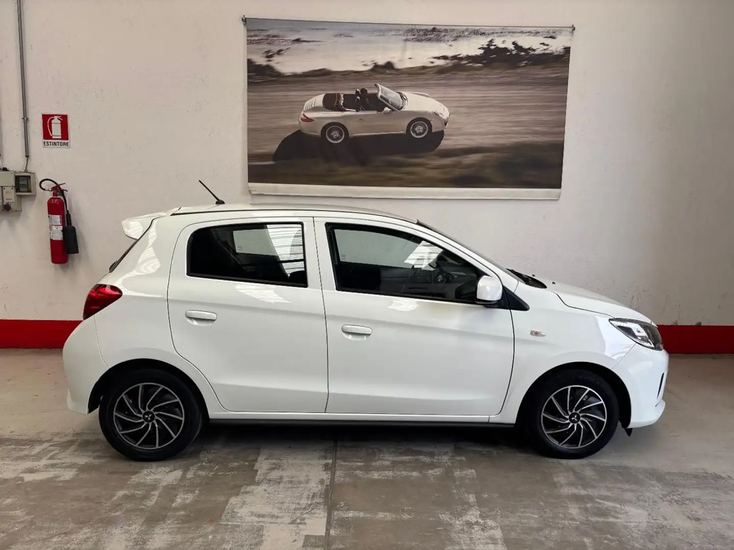 Mitsubishi Space Star 1.0 Funky Blanc - 2