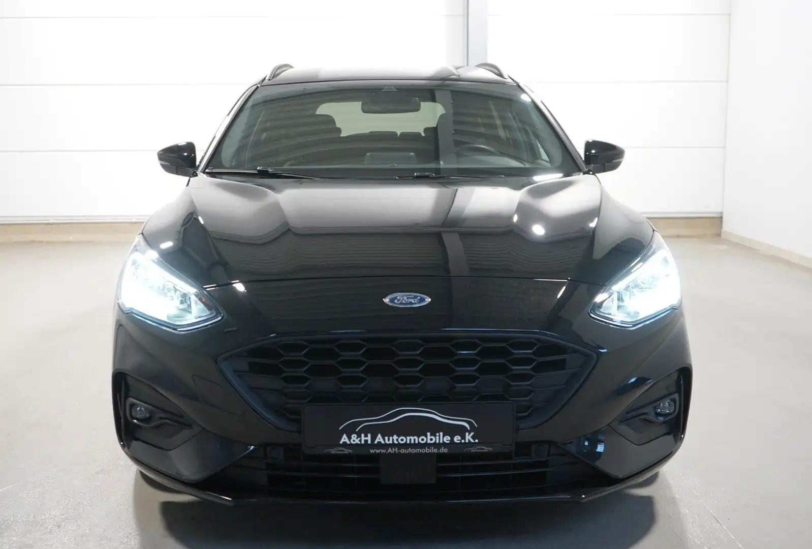 Ford Focus Turnier 1.5 EcoBlue ST-Line X *LED*KAM* Noir - 2
