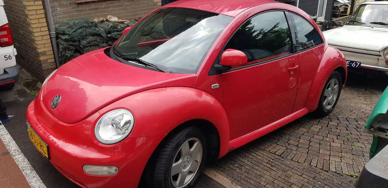 Volkswagen New Beetle 2.0 Highline, foto 1