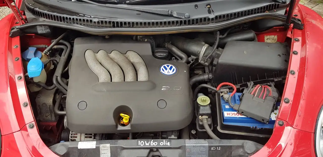 Volkswagen New Beetle 2.0 Highline, foto 6