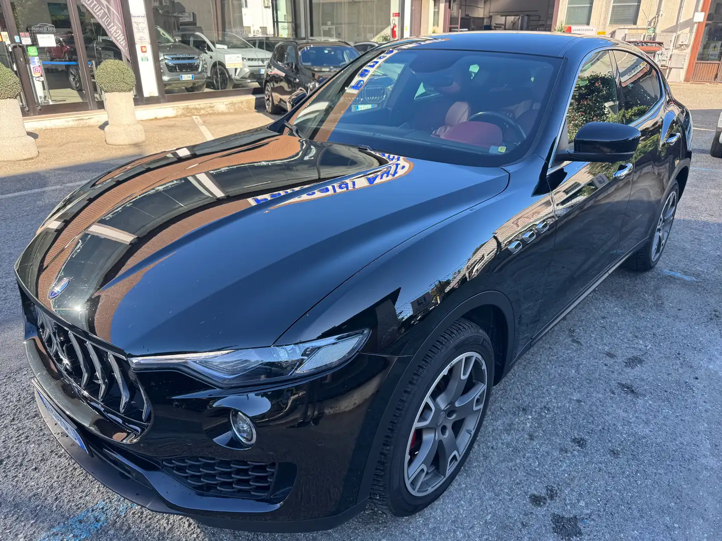 Maserati Levante 3.0 V6 Granlusso 250cv auto my19+interno Cartier Nero - 1