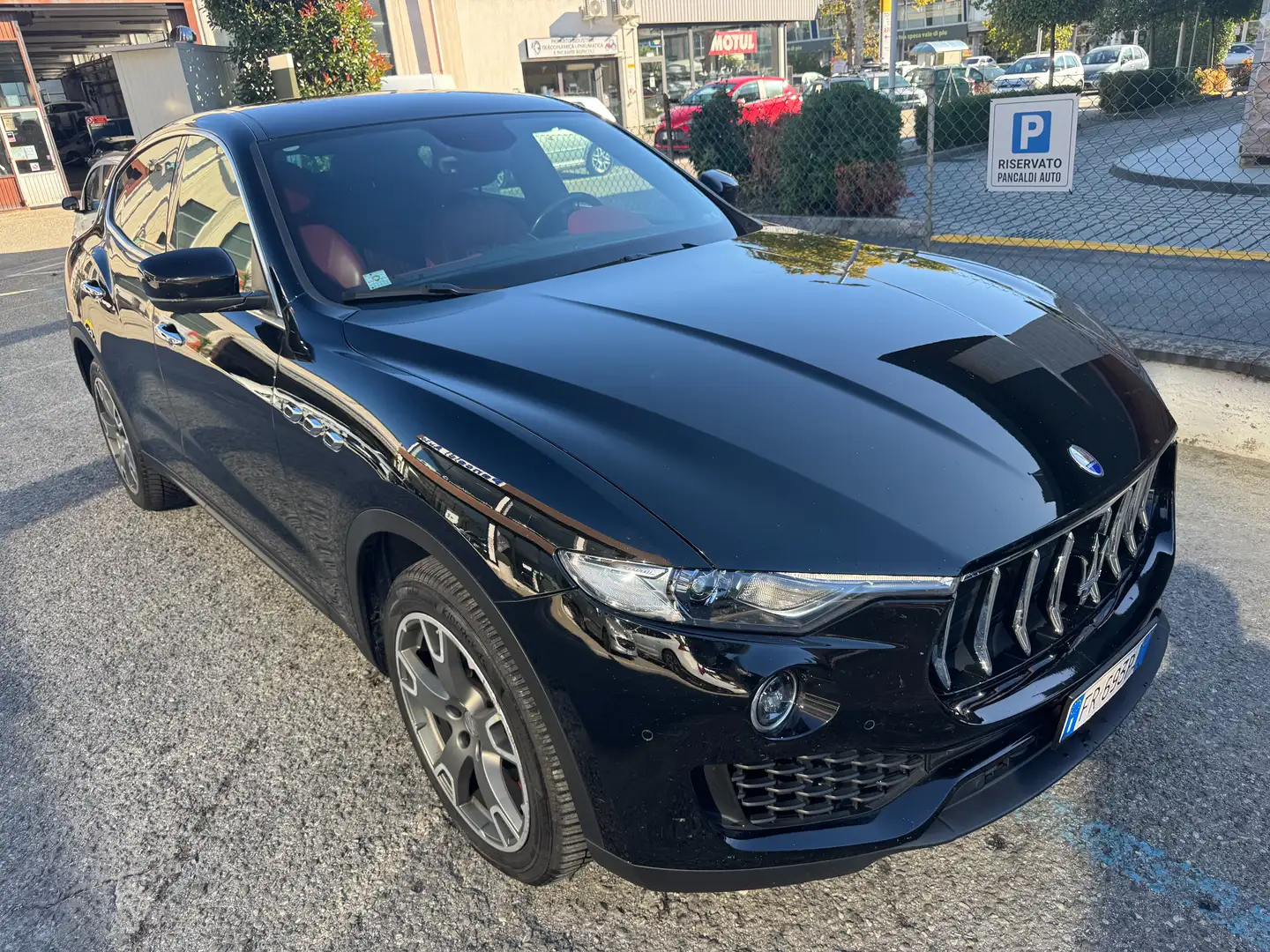 Maserati Levante 3.0 V6 Granlusso 250cv auto my19+interno Cartier Nero - 2