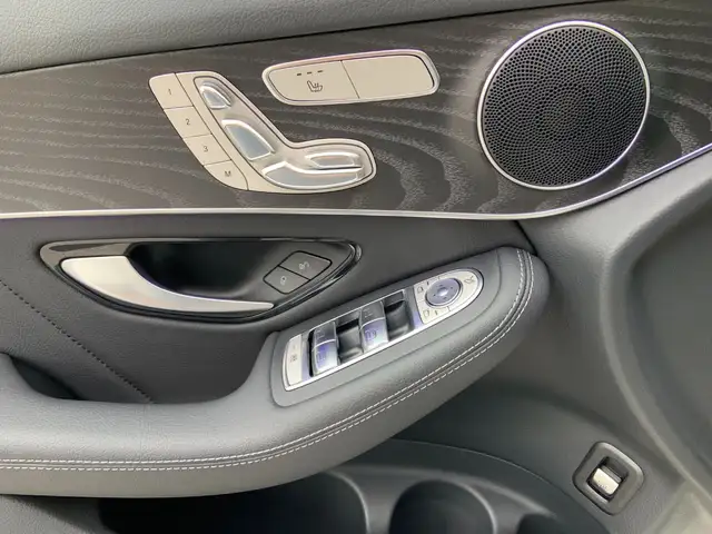 Mercedes-Benz GLC 220 d 4MATIC Shz Distr Ambi eHeck AMG PTS Ansicht 6