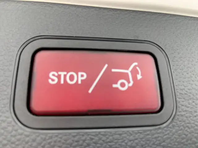 Mercedes-Benz GLC 220 d 4MATIC Shz Distr Ambi eHeck AMG PTS Ansicht 18