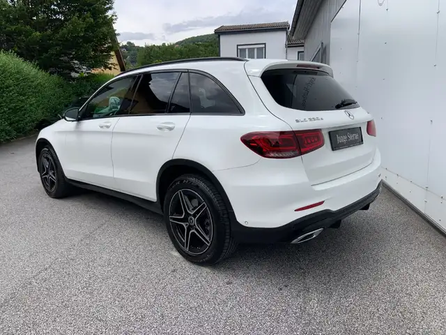 Mercedes-Benz GLC 220 d 4MATIC Shz Distr Ambi eHeck AMG PTS Ansicht 5