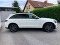 Mercedes-Benz GLC 220 d 4MATIC Shz Distr Ambi eHeck AMG PTS Weiß - thumbnail 4