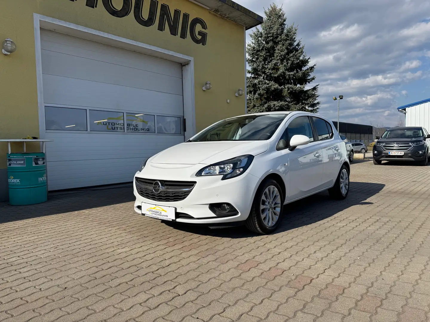 Opel Corsa 1.2 Benzin Comfort-Line Weiß - 2