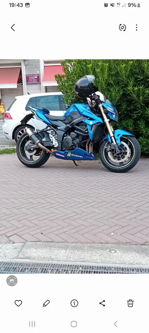 Suzuki GSR 750 abs Kék - 2