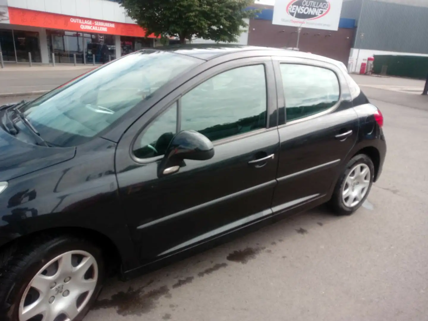 Peugeot 207 1.4 HDi 70ch Série 64 - 1