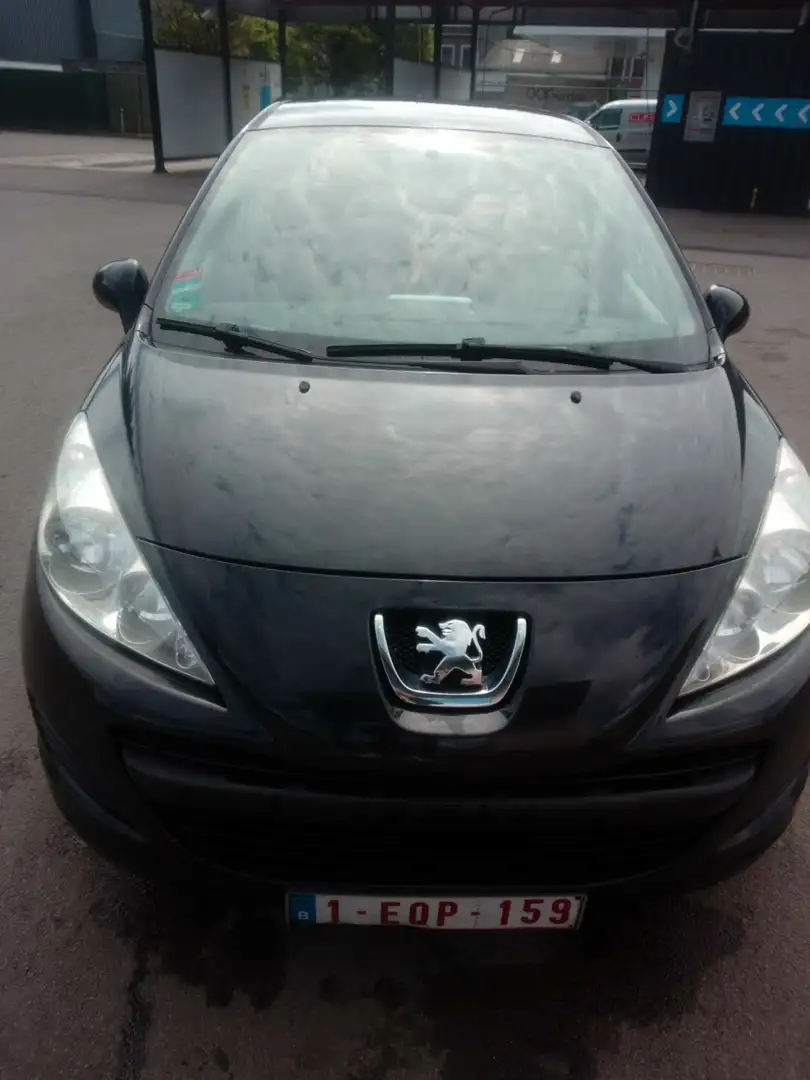 Peugeot 207 1.4 HDi 70ch Série 64 - 2
