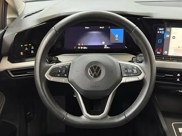Volkswagen Golf view 13
