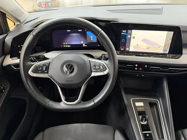 Volkswagen Golf view 14