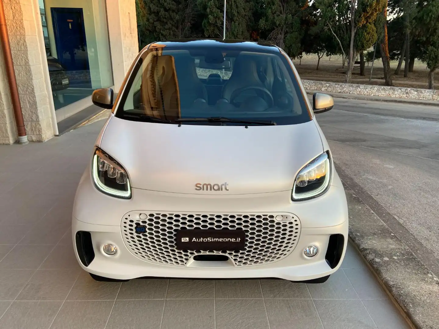 smart forTwo EQ Prime TETTO PAN-INTERNI IN PELLE-SEDILI RISCAL. Bianco - 2