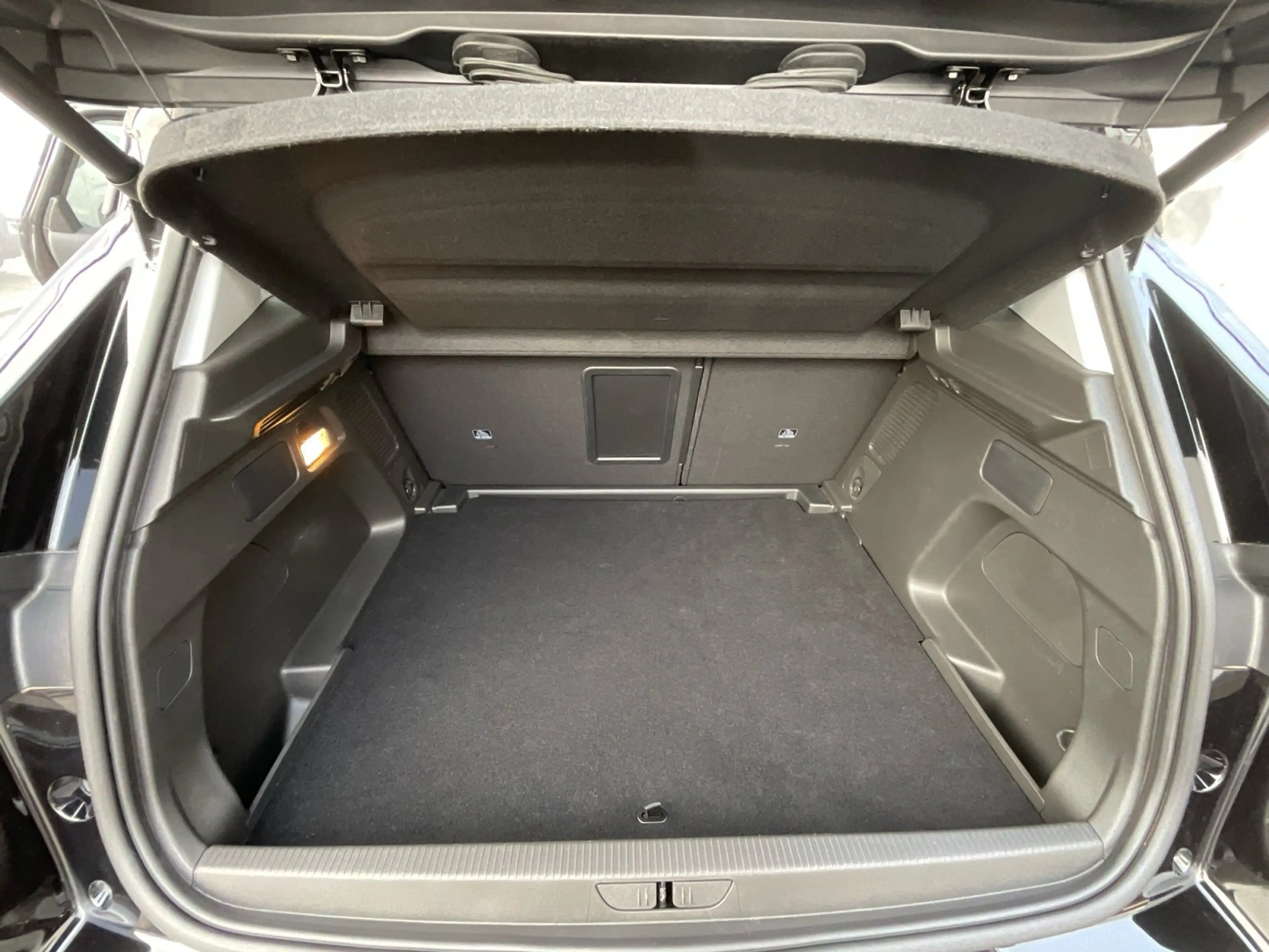 Opel Grandland 1.2 Turbo  GS Line LED+Navi+SHZ+AHK — photo 14