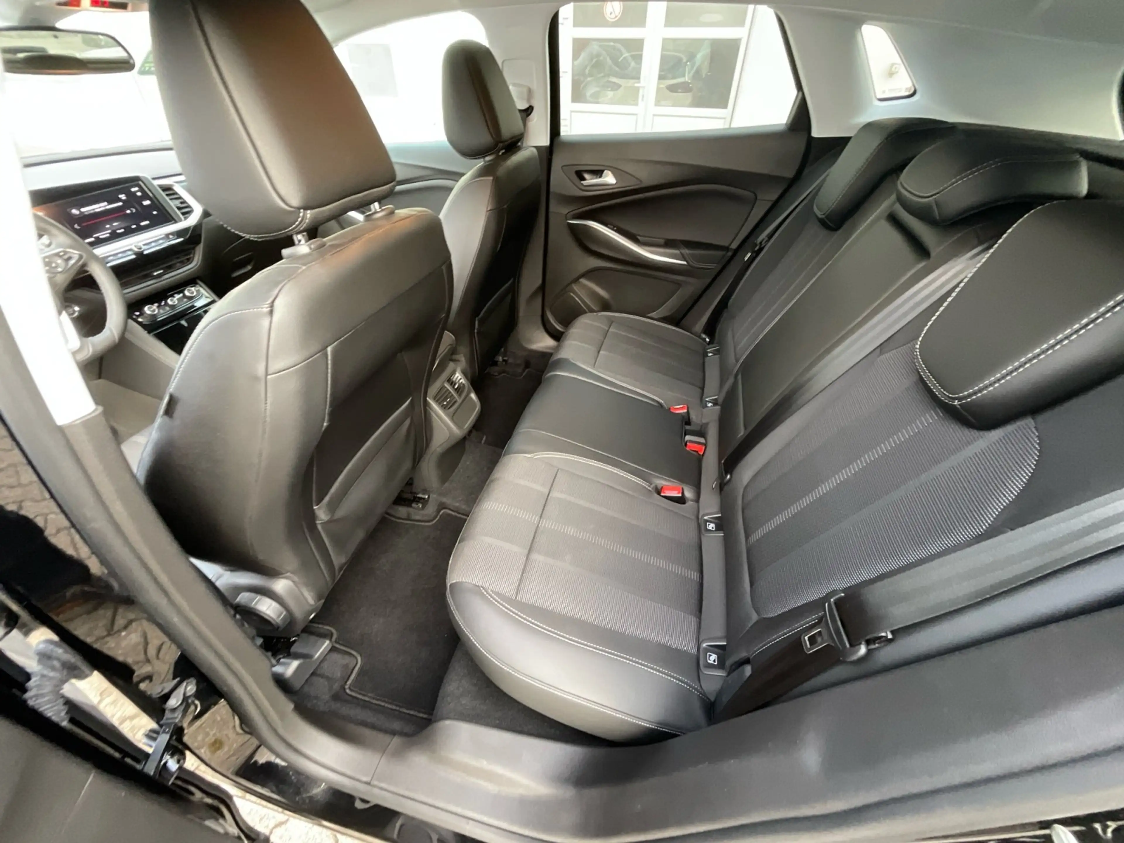 Opel Grandland 1.2 Turbo  GS Line LED+Navi+SHZ+AHK — photo 13