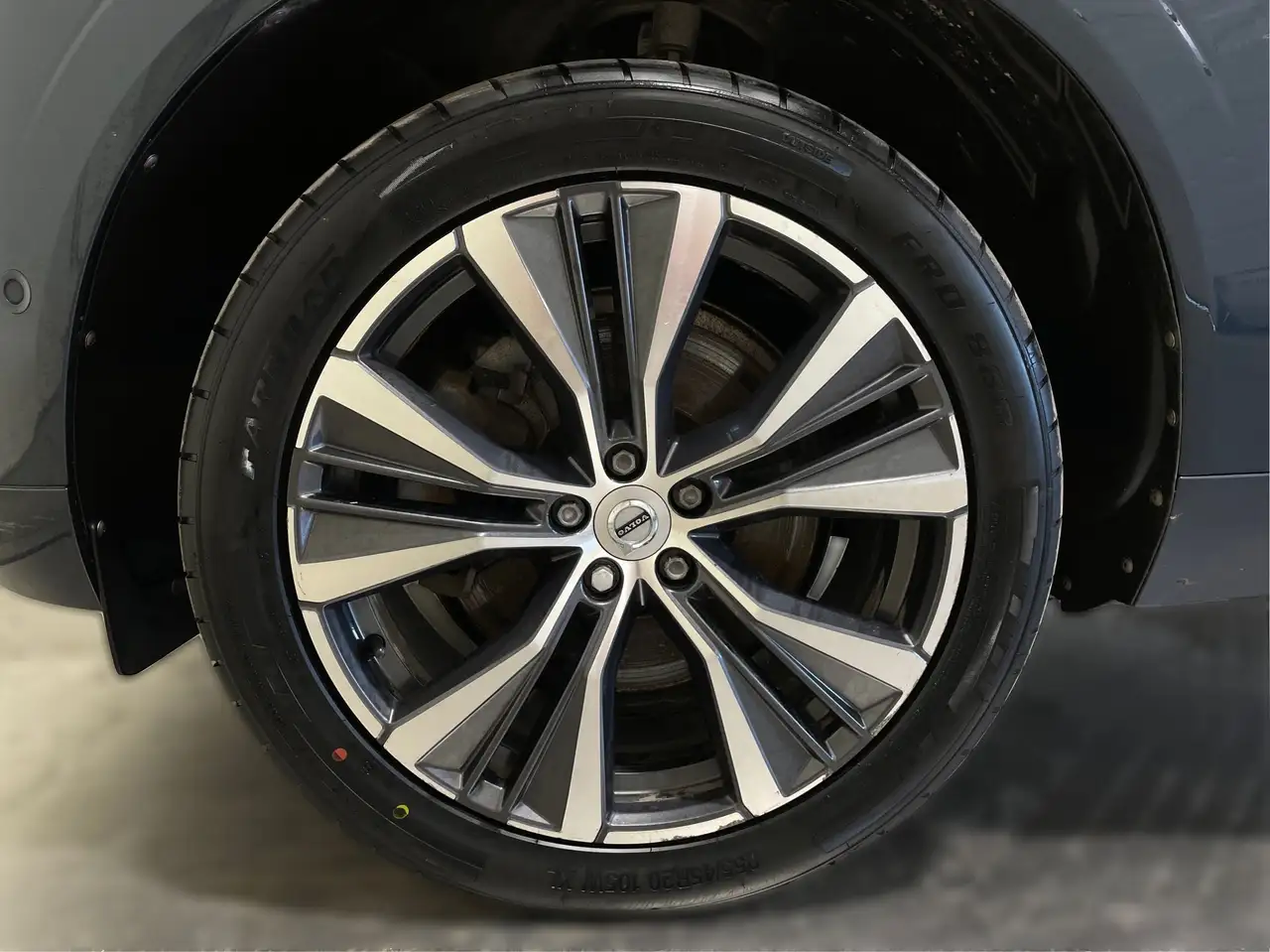 Volvo XC60 снимка Volvo XC60