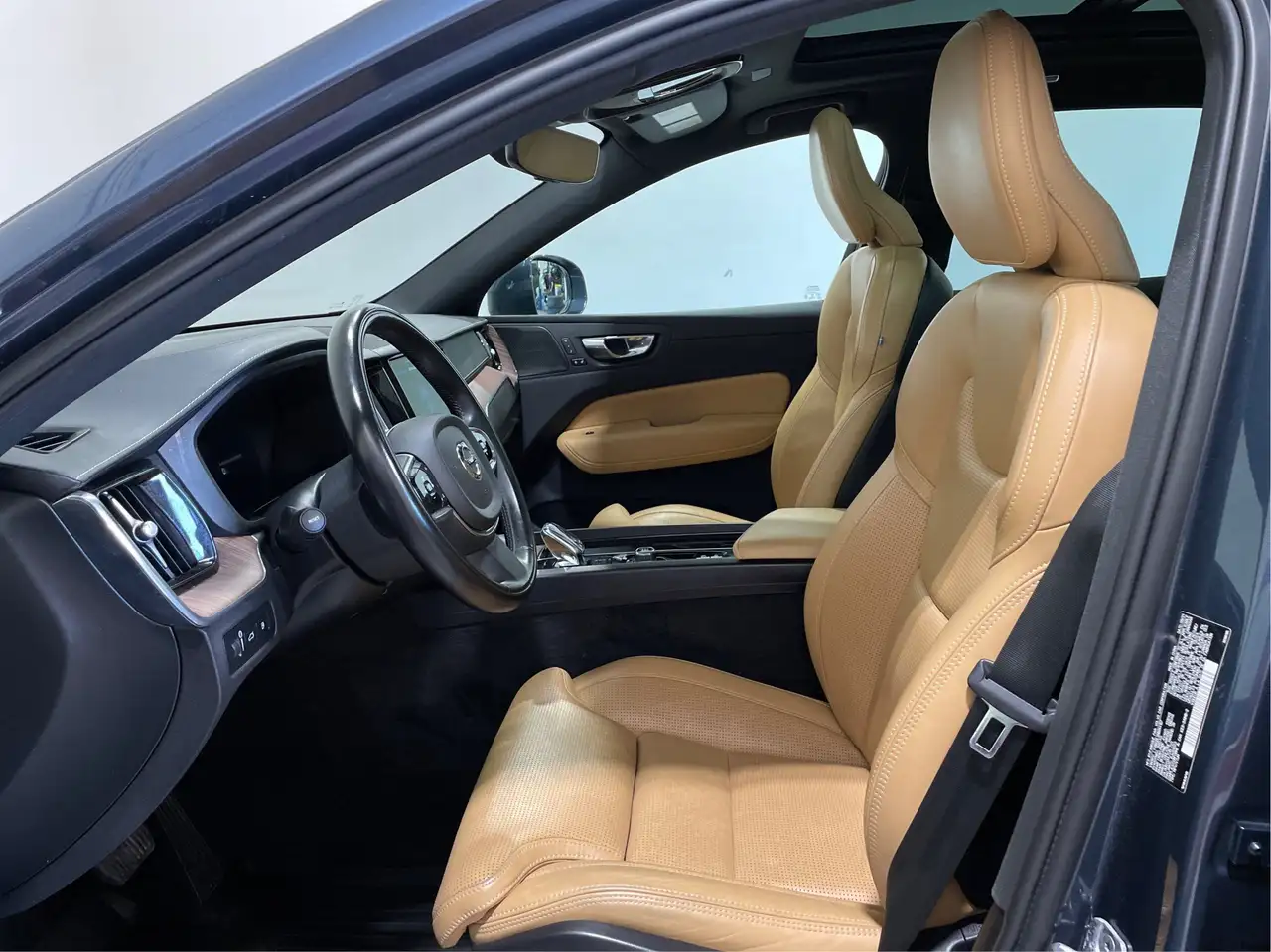Volvo XC60 снимка Volvo XC60