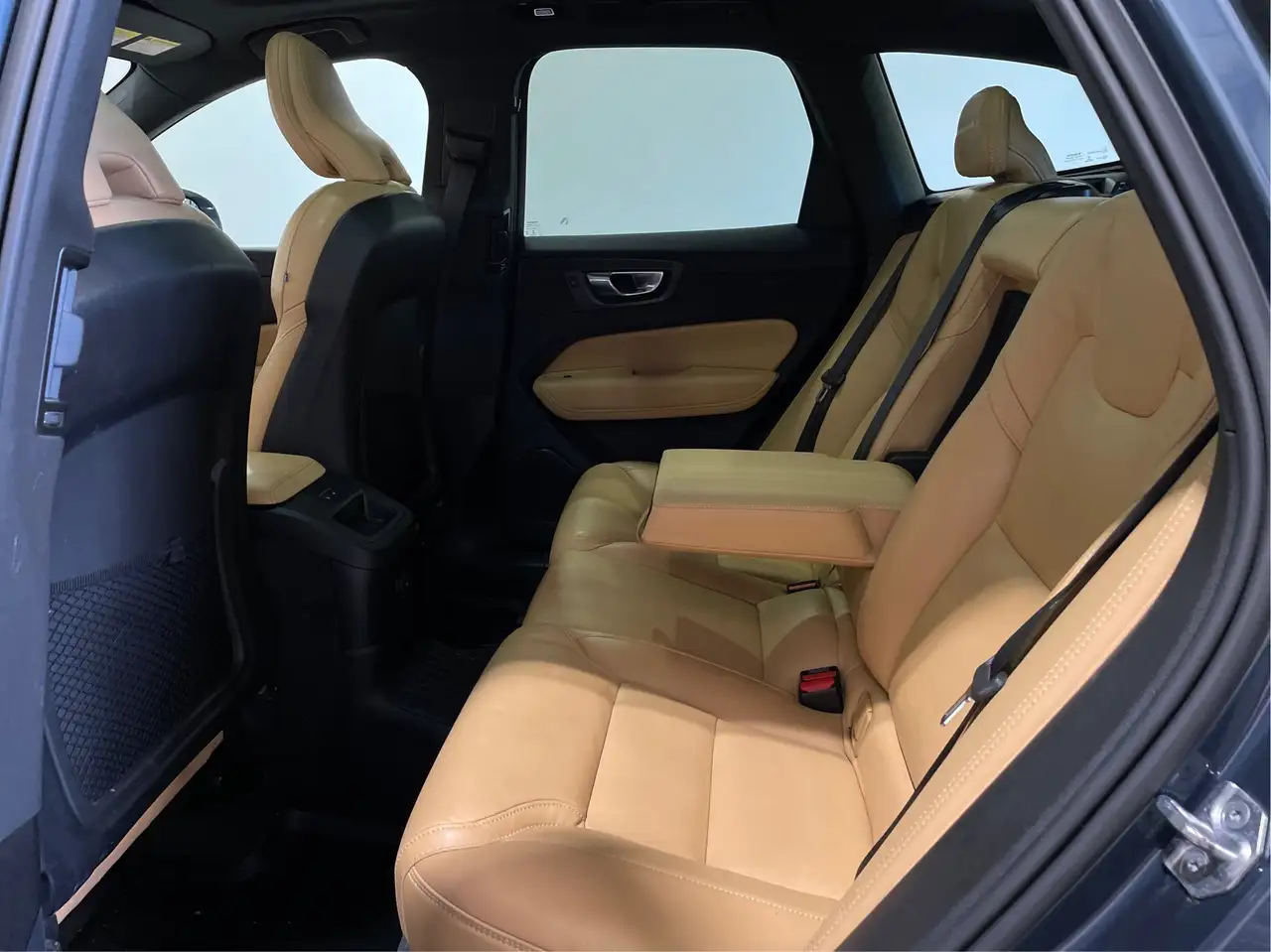 Volvo XC60 снимка Volvo XC60