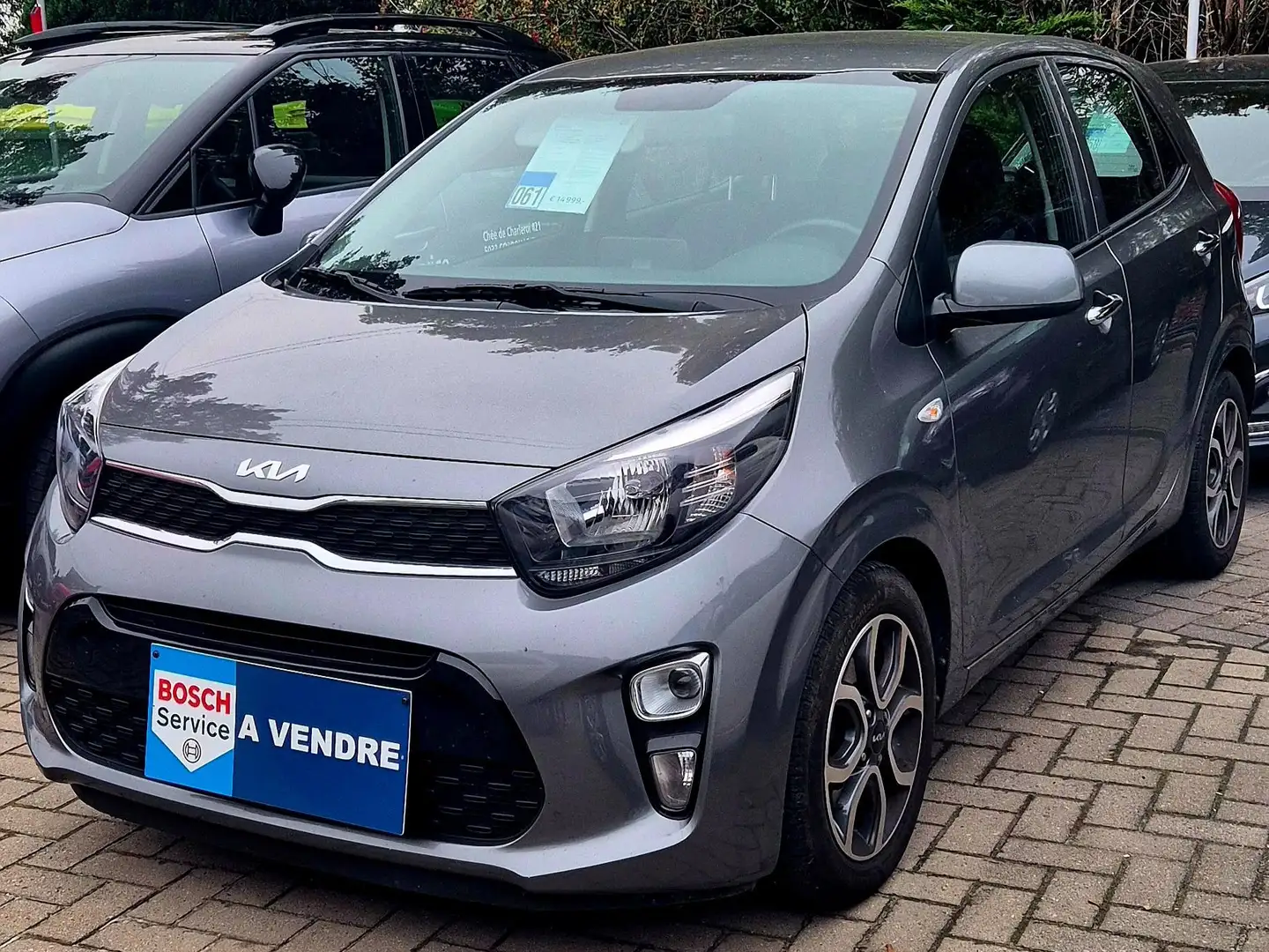 Kia Picanto Picanto 1.0i Pulse AUTOMATIQUE Grau - 1