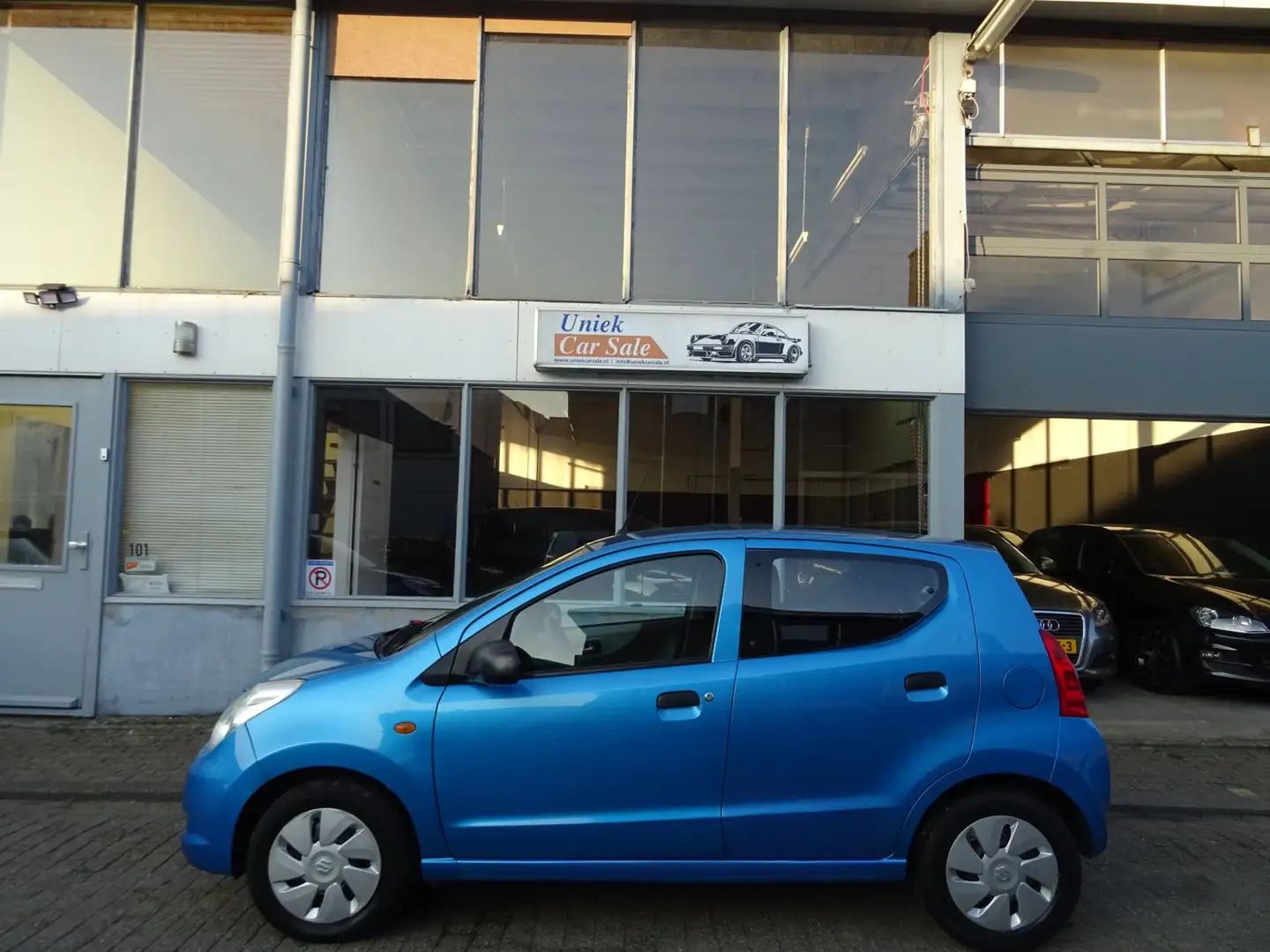 Suzuki Alto 1.0 Comfort Plus Blau - 2