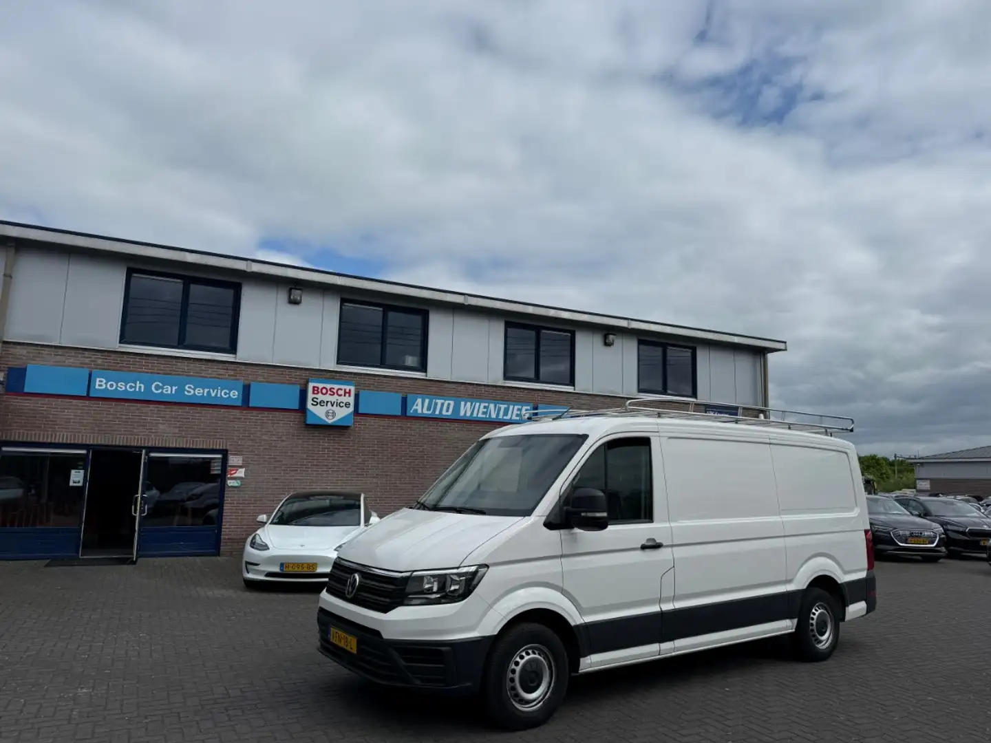 Volkswagen Crafter 2.0 TDI 75kw | L3H2 Comfortline 3-Pers | Airco | C Wit - 2