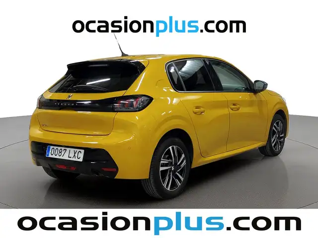 Peugeot 208 view 4
