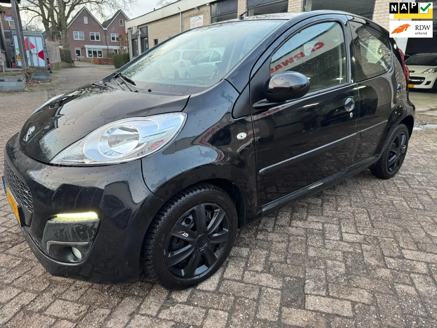Peugeot 107 1.0 Active AUTOMAAT AIRCO LED ORG 117455 KM NAP PD Noir - 1