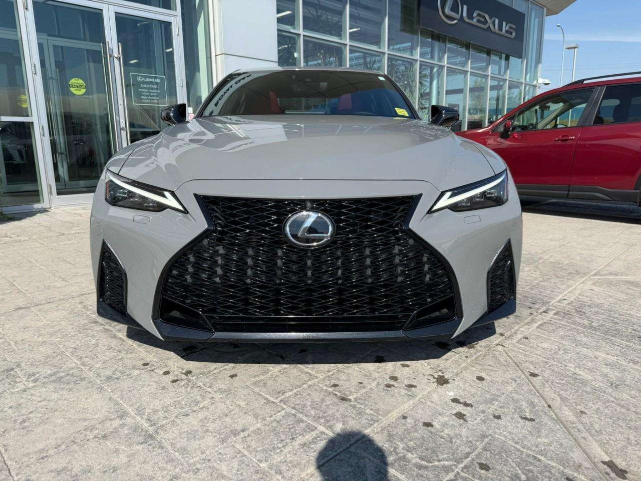 2025 Lexus IS F SPORT 3 / NO ACCIDENT / LOW MILEAGE — снимка 1