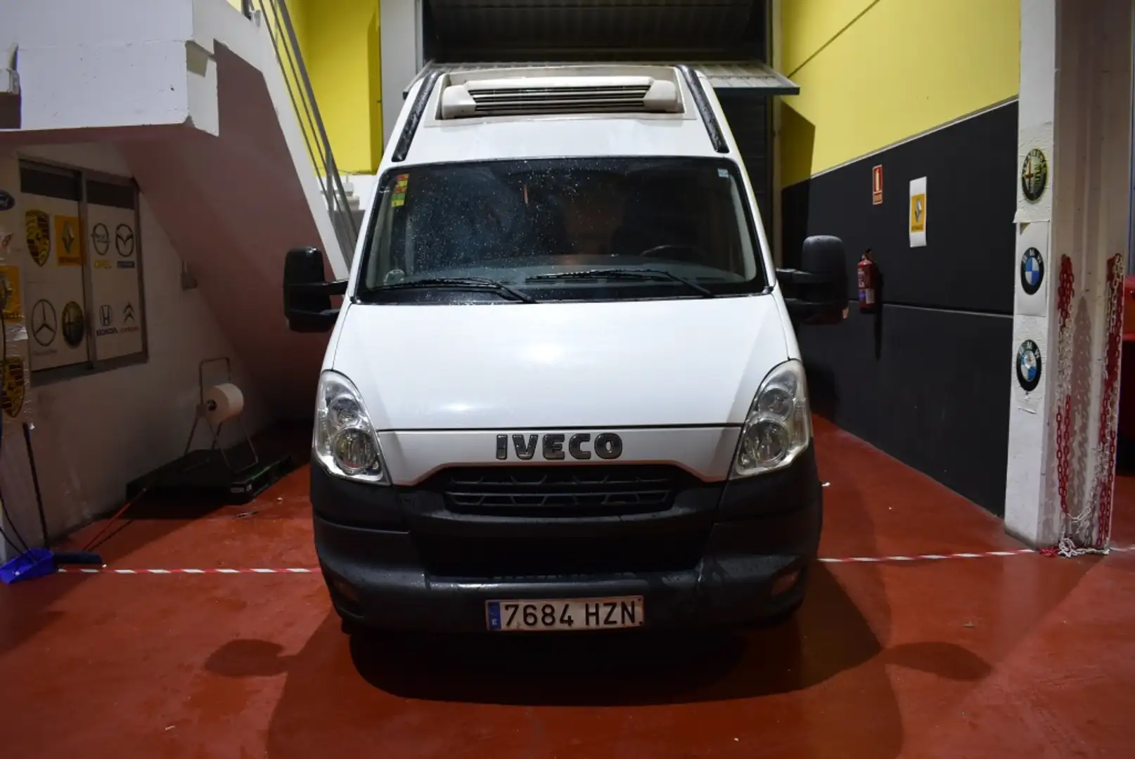 Iveco Daily 35S 15 V 3300H3 Wit - 2