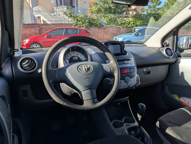 Toyota Aygo view 8