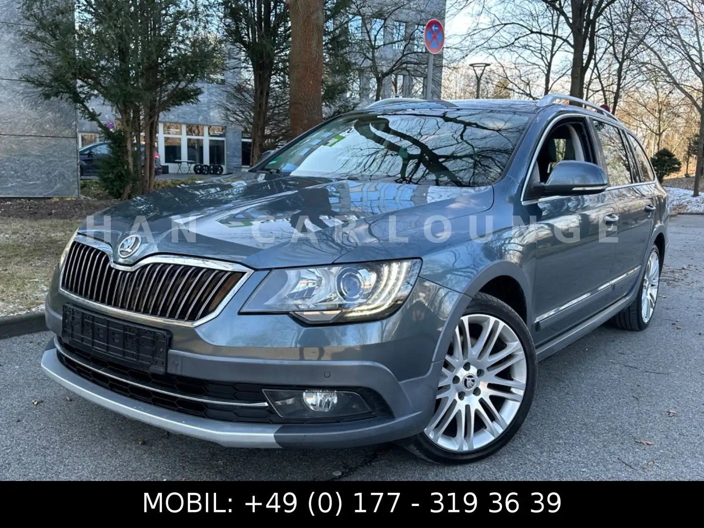 Skoda Superb 2.0 TDI DSG Elegance*XENON*NAVI*SCOUT* Grau - 2