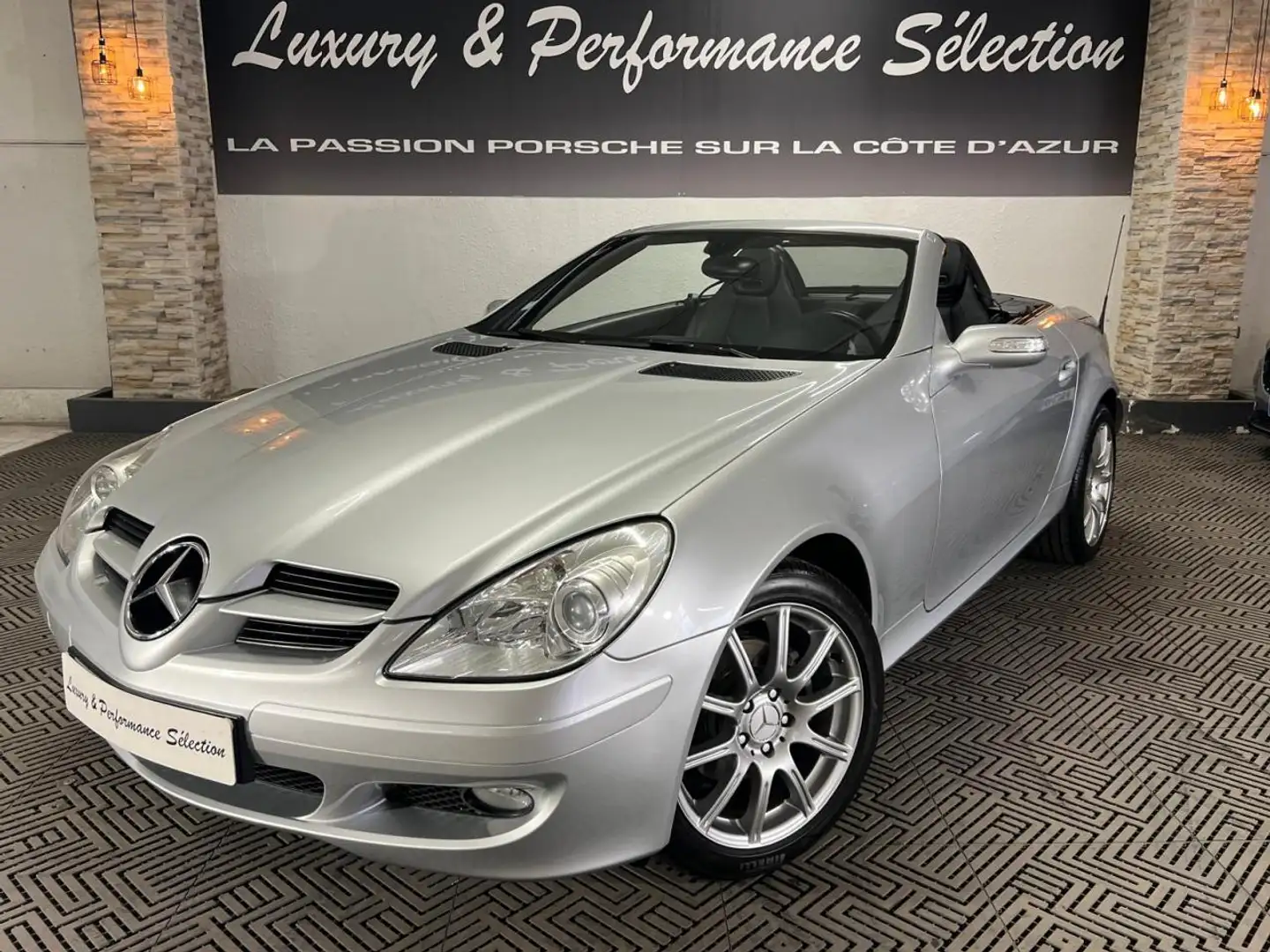 Mercedes-Benz SLK 200 163ch - 95 000km - Etat exceptionnel - Suivi c Серебристый - 1