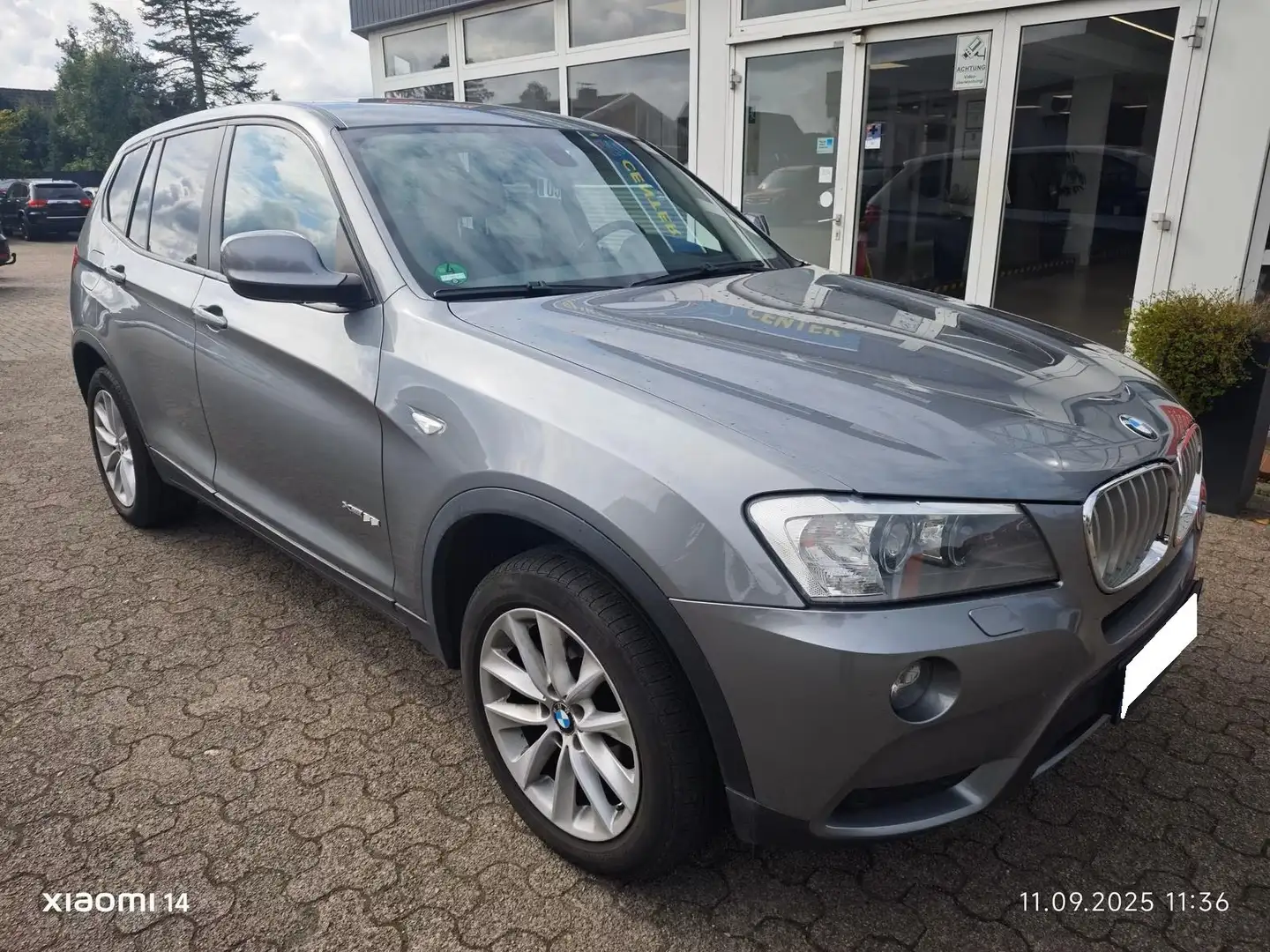 BMW X3 xDrive 20 d Luxe Gris - 2