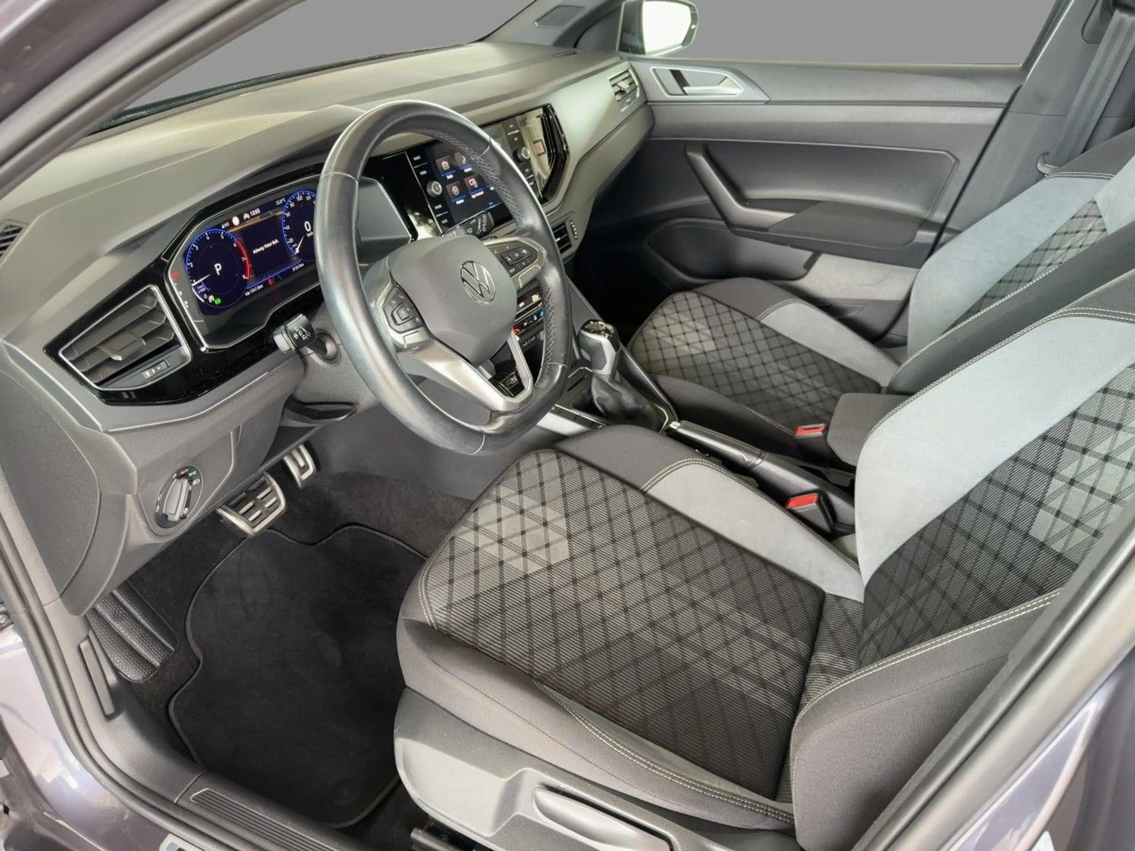 Volkswagen Polo R-Line 1.0 TSI DSG Navi Kamera ACC LED SHZ — photo 6