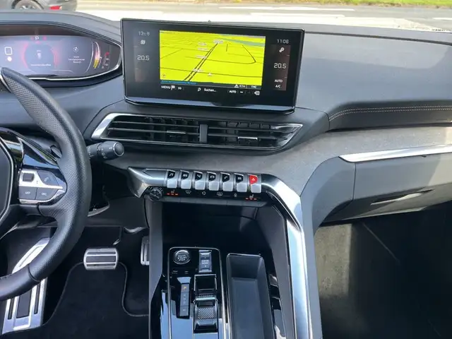 Peugeot 3008 view 11
