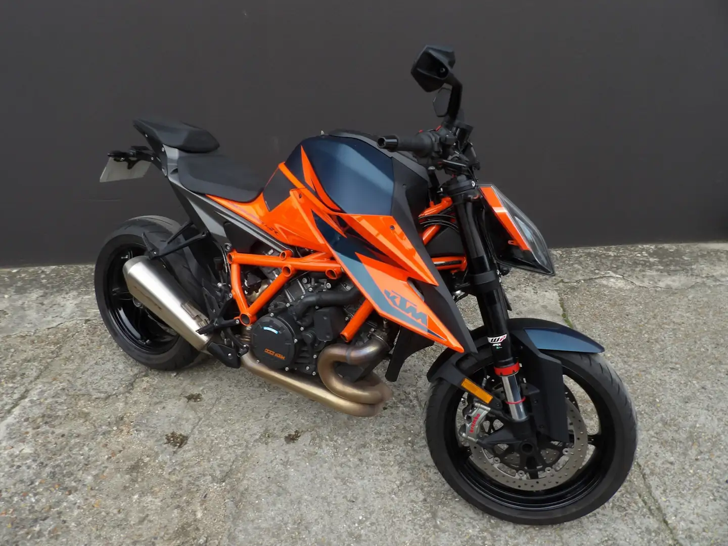 KTM 1290 Super Duke R Naranja - 1