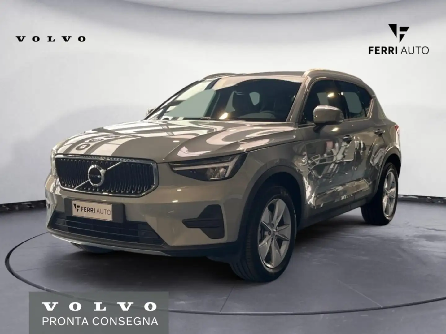 Volvo XC40 B3 automatico Core Grigio - 1