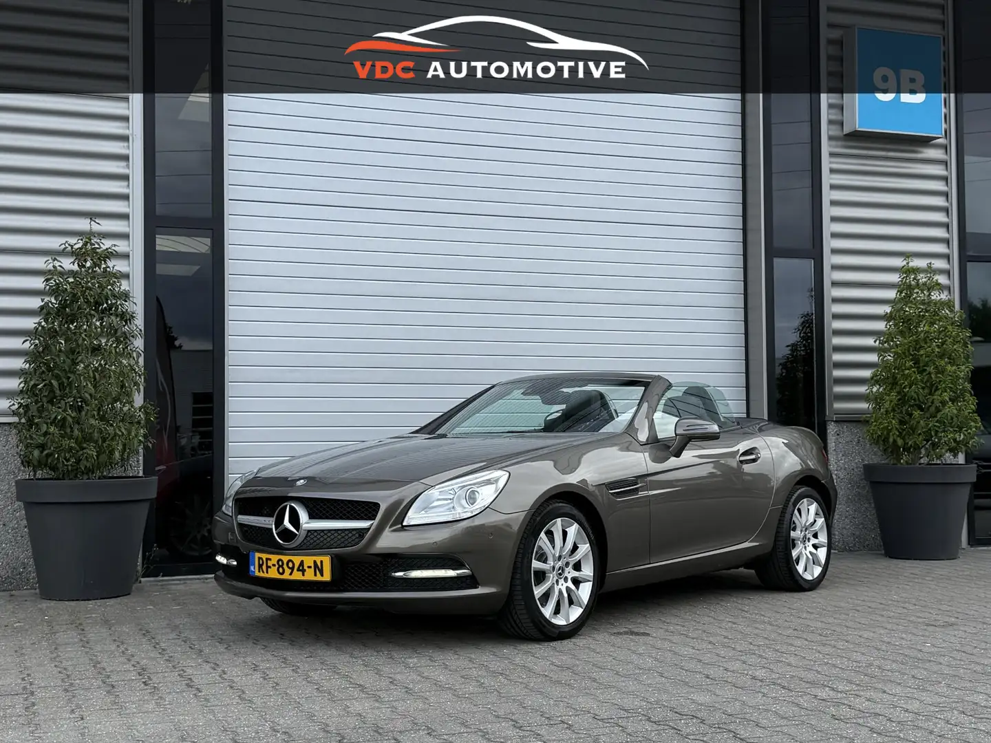 Mercedes-Benz SLK 250 Pano | Memory | Leder | Airscarf | Stoelverwarming Gri - 1